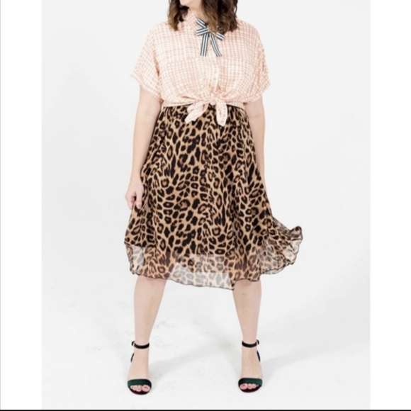 LuLaRoe Dresses & Skirts - LLR EUC Lola Skirt